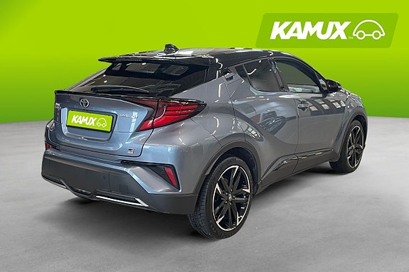 Toyota C-HR 4 of 26