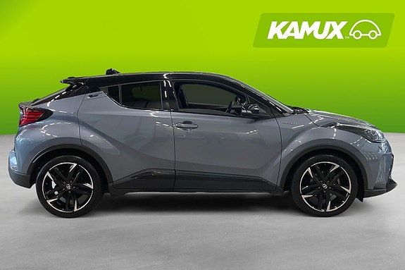 Toyota C-HR 2 of 26