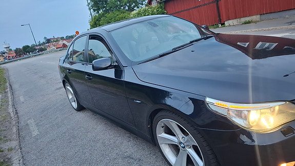 BMW 530i 8 of 8