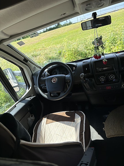 Knaus Skytraveller 7 of 8