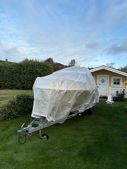 Uttern 5000 MC med Yamaha 50hk och 80-trailer 12 of 12