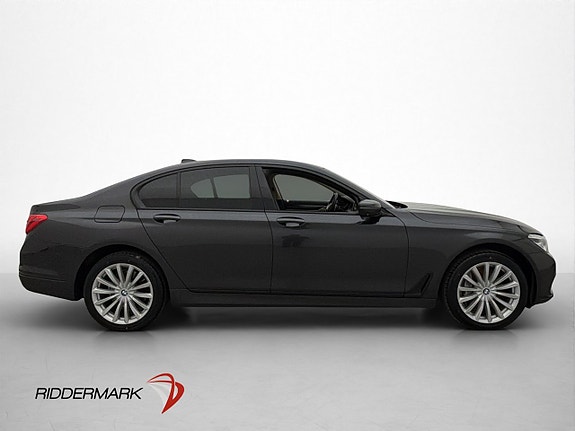 BMW 750d 9 of 30