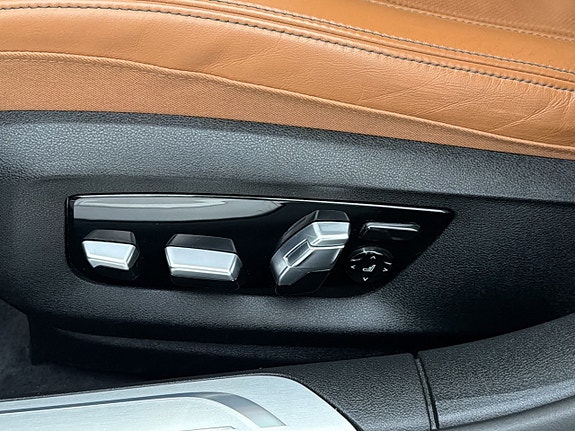 BMW 750d 28 of 30