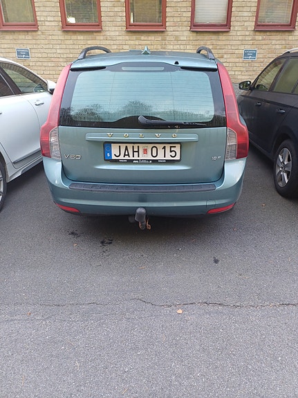 Volvo V50 4 of 6