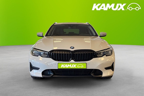 BMW 330e 6 of 26