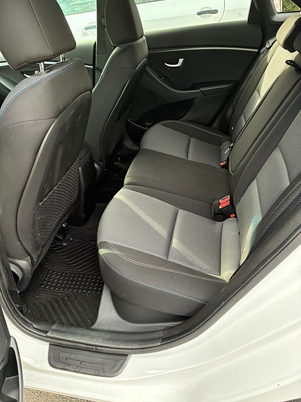 Hyundai i30 6 of 8