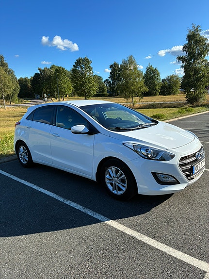 Hyundai i30 3 of 8