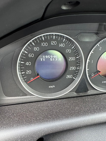 Volvo XC60 3 of 3