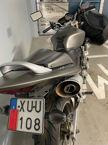 Honda CB600F Hornet 2 of 5