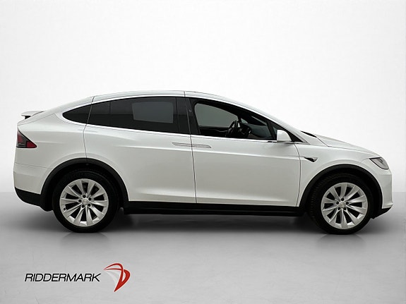 Tesla Model X 9 of 30