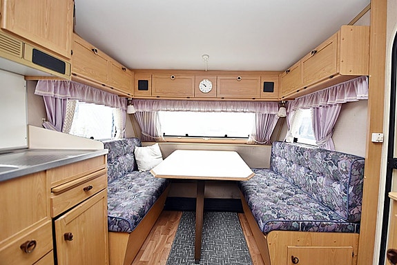 Kabe Smaragd GLE, Traditionell 18 of 21