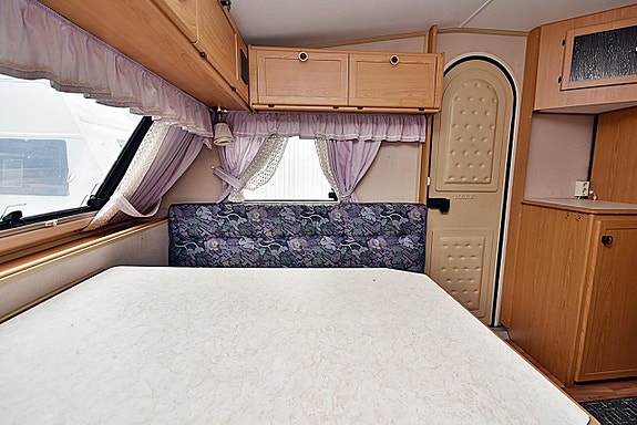 Kabe Smaragd GLE, Traditionell 6 of 21