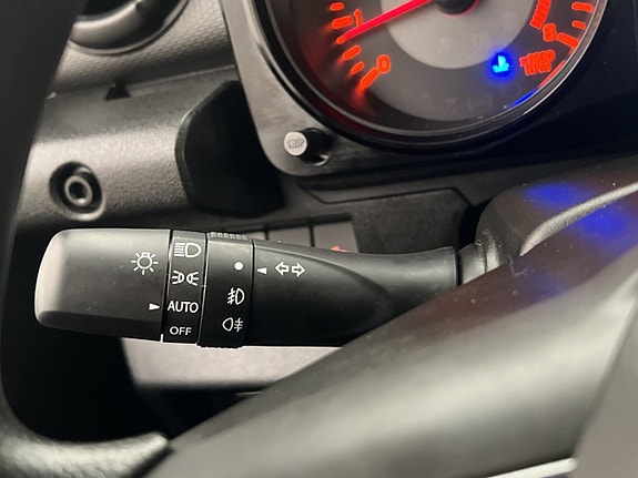 Suzuki Jimny 19 of 25