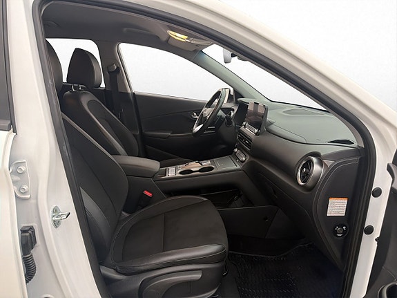 Hyundai Kona 28 of 30