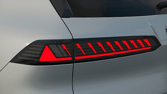 BMW iX3 8 of 13