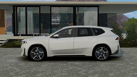 BMW iX3 4 of 13