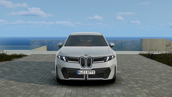 BMW iX3 3 of 13