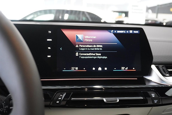 BMW iX2 9 of 14