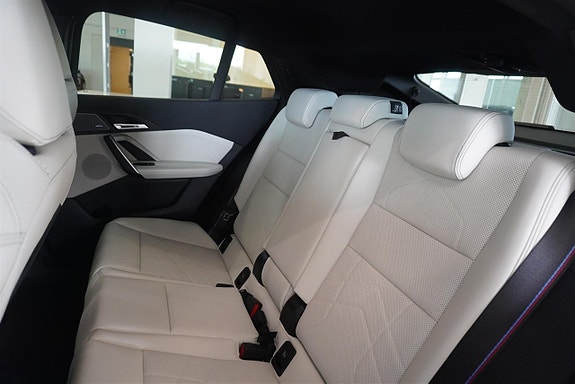 BMW iX2 5 of 14