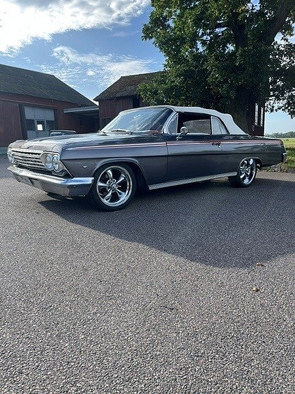 Chevrolet Impala 12 of 16