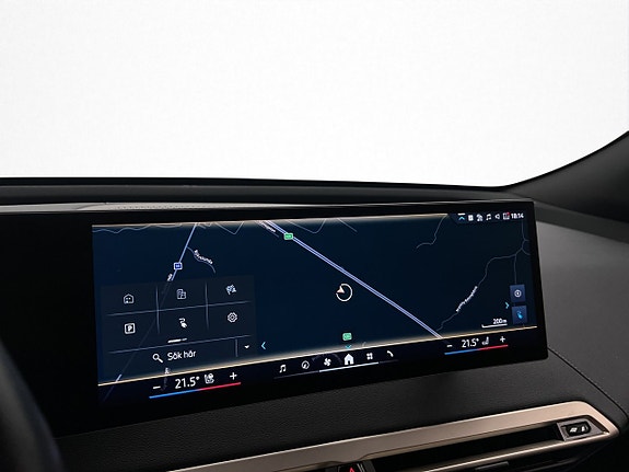 BMW iX 28 of 30