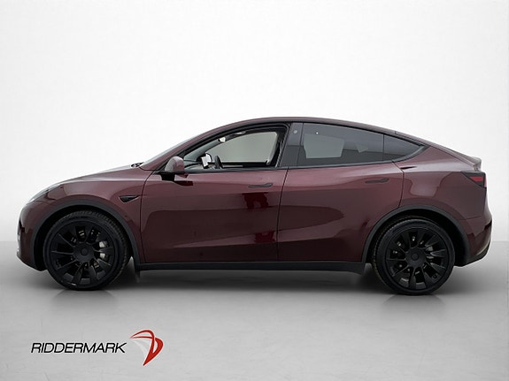 Tesla Model Y 5 of 30
