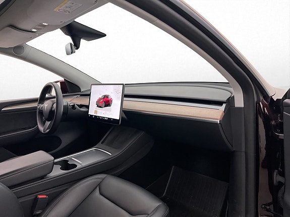 Tesla Model Y 30 of 30