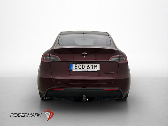Tesla Model Y 8 of 30