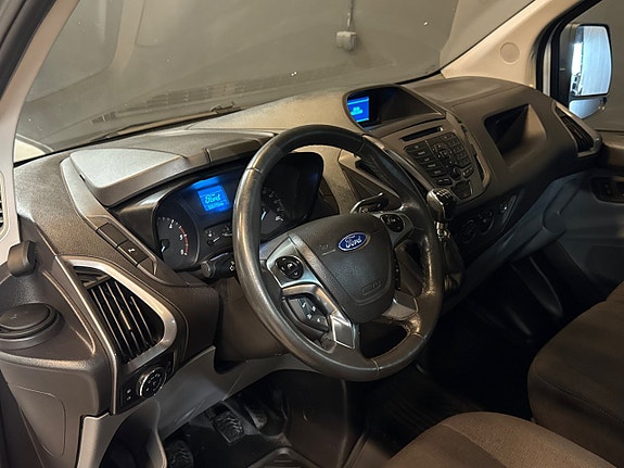 Ford Transit Custom 10 of 18