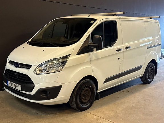 Ford Transit Custom 2 of 18