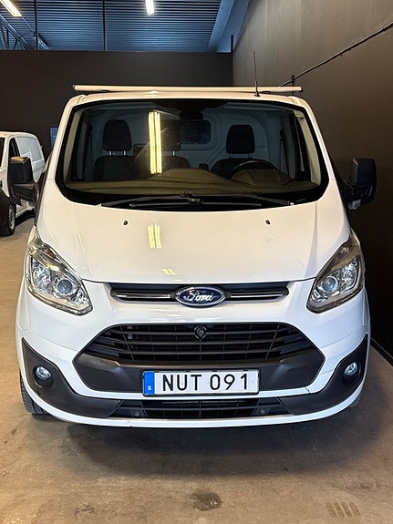 Ford Transit Custom 9 of 18