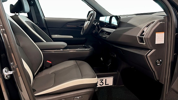 Kia EV5 3 of 13