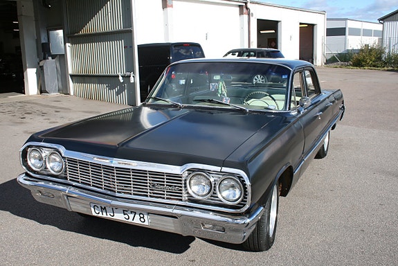 Chevrolet Biscayne 21 of 22