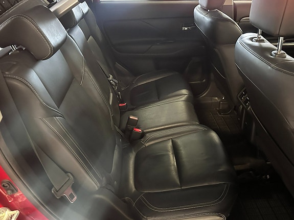Mitsubishi Outlander 10 of 12