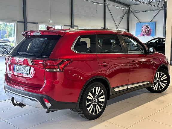 Mitsubishi Outlander 4 of 12