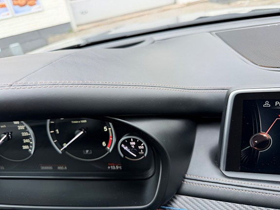 BMW X5 13 of 18