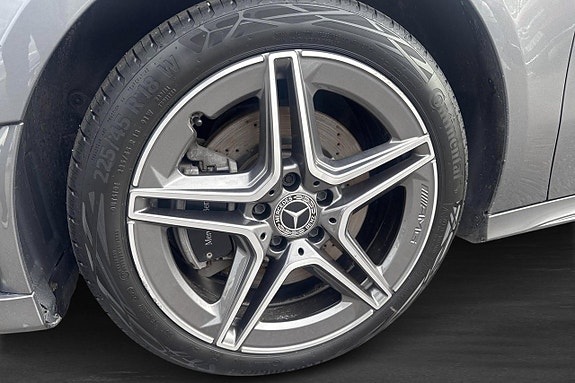 Mercedes-Benz A250 e 5 of 11