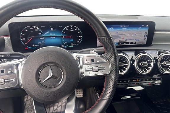 Mercedes-Benz A250 e 8 of 11