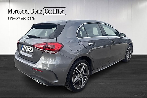 Mercedes-Benz A250 e 4 of 11