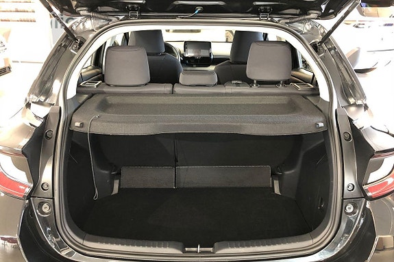 Toyota Yaris 12 of 21