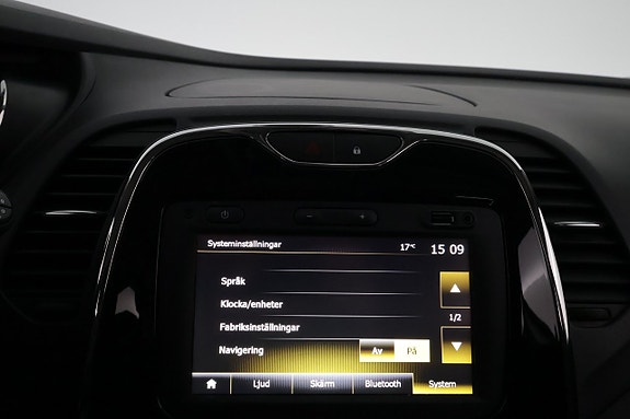 Renault Captur 19 of 23