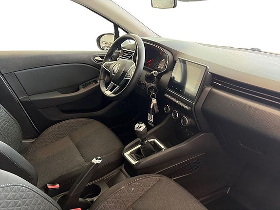 Renault Clio 10 of 28