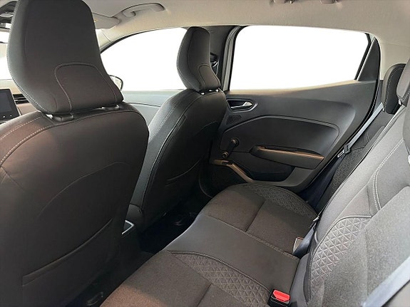 Renault Clio 9 of 28