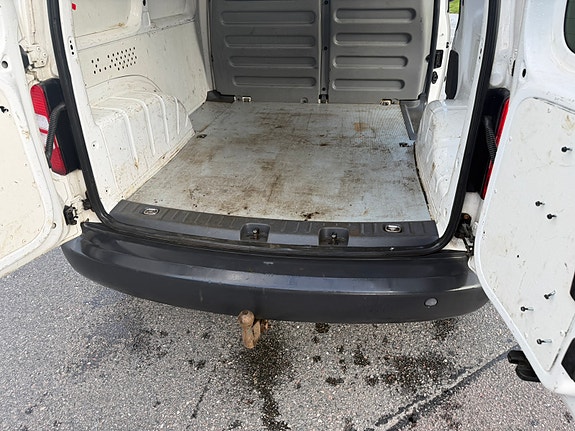 Volkswagen Caddy 5 of 5