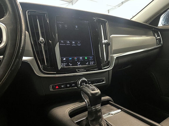 Volvo V90 10 of 16