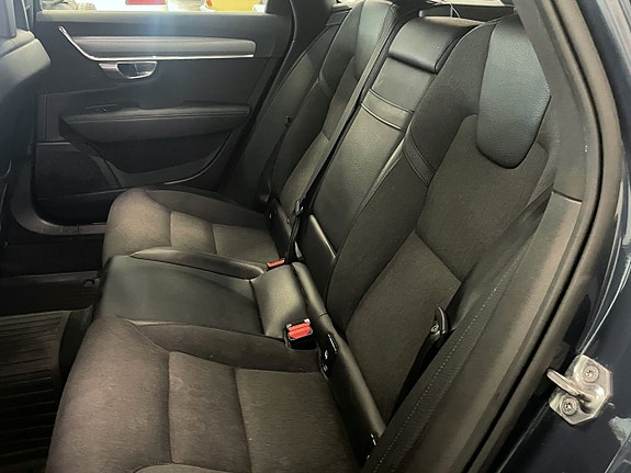 Volvo V90 14 of 16