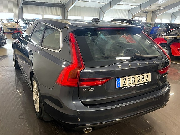 Volvo V90 5 of 16