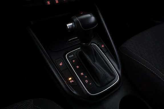 Kia Carens 25 of 28