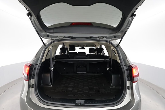 Kia Carens 28 of 28