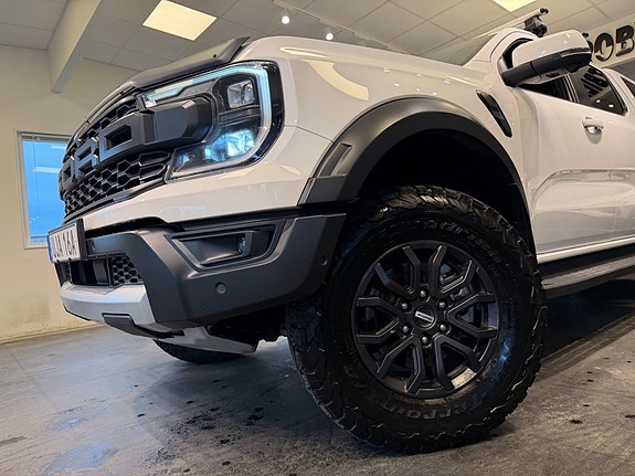 Ford Ranger Raptor 6 of 30